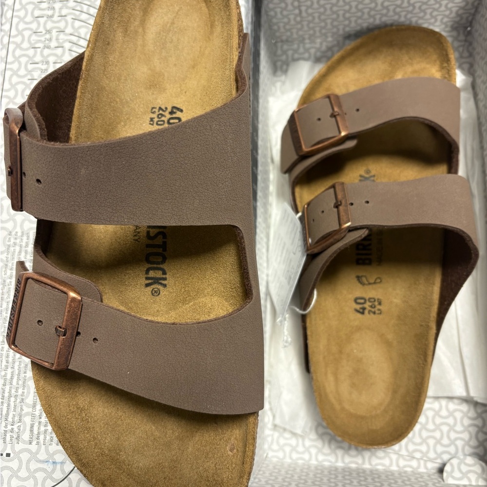 NWB Birkenstock Arizona BS Mocca Sandals (regular fit)